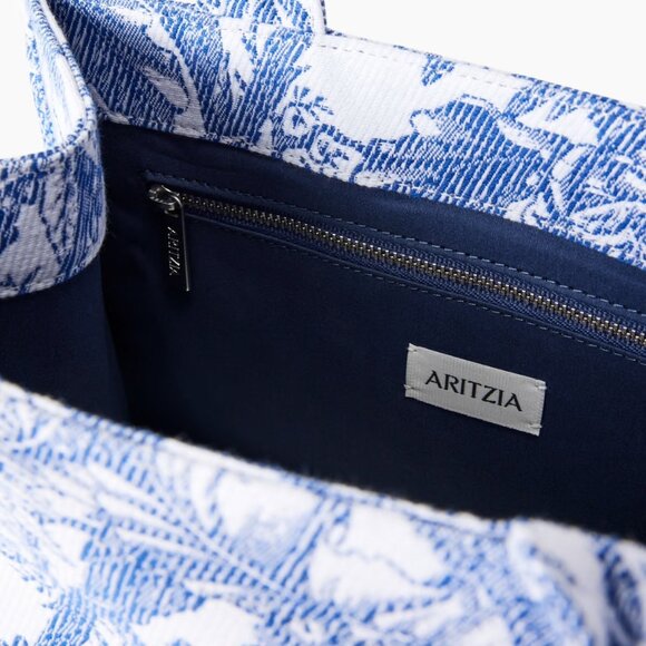 Aritzia Tote l Similar to Versace or Dior but for a fraction of the price! - Picture 5 of 11